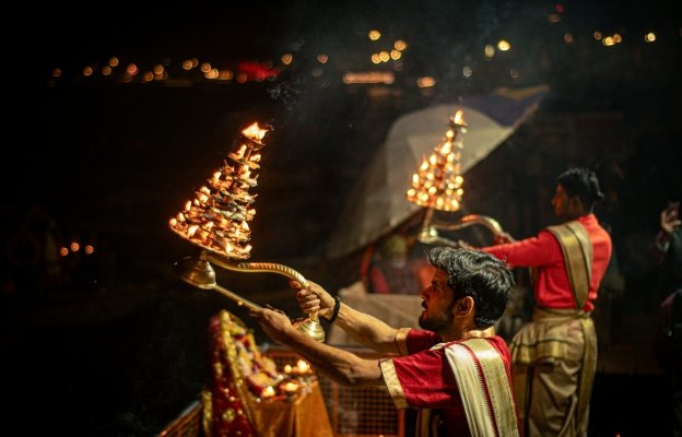 Varanasi – Prayagraj – Varanasi Tour